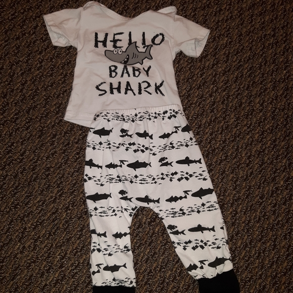 bella-breez Boutique Other - Baby shark PJ set
